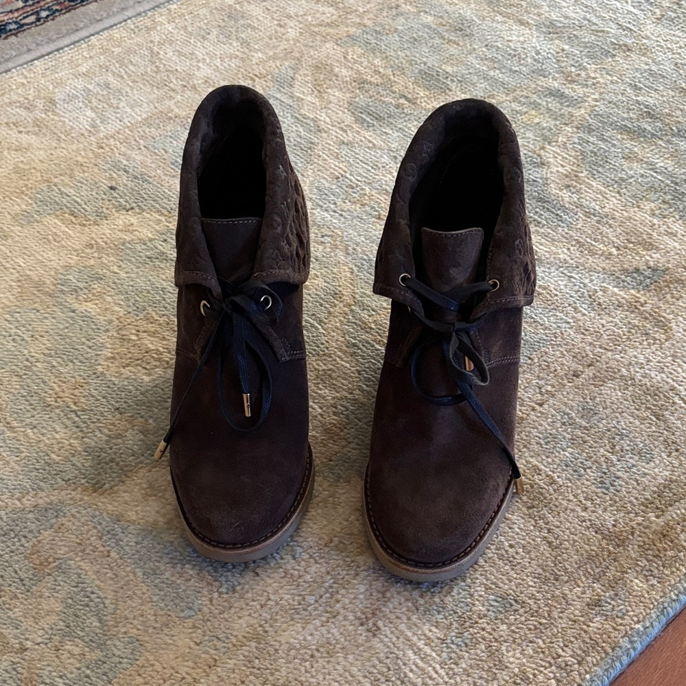 Louis Vuitton Dark Brown Lace Up Boots - Picture 3 of 9